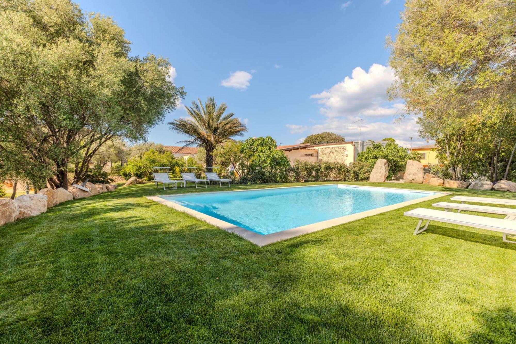 Stazzo San Teodoro Il Ginepro Piscina Condivisa Apartment Екстериор снимка
