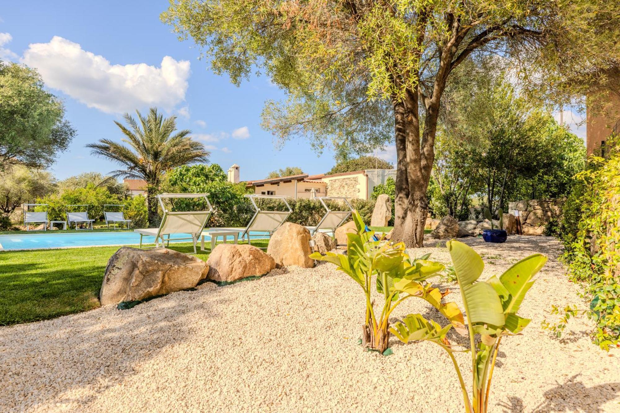 Stazzo San Teodoro Il Ginepro Piscina Condivisa Apartment Екстериор снимка